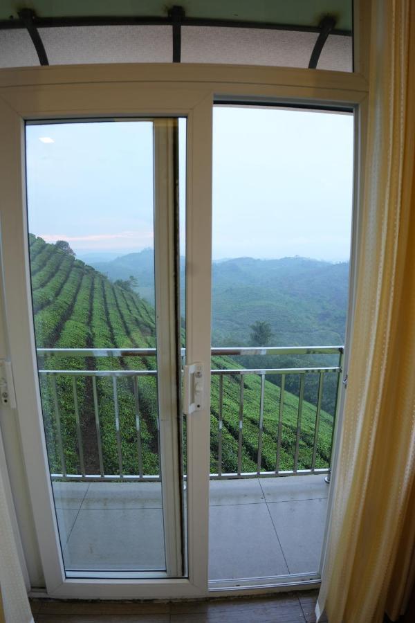 Vaga Mist Resort Vagamon Idukki Exterior photo